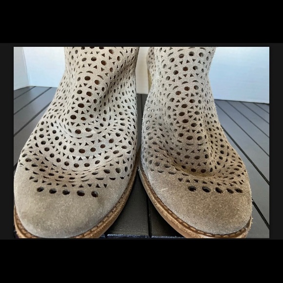 Grey Suede Booties with Mandala Cutout Size 10 - Picture 5 of 10